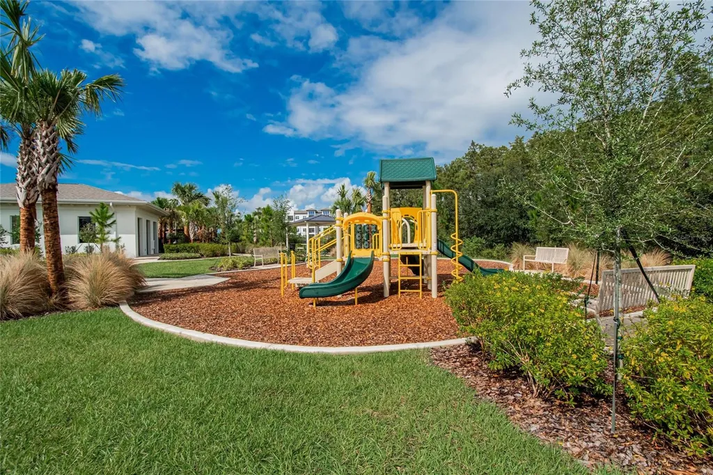 2546 Warren Acres Boulevard Wesley Chapel FL 33543
