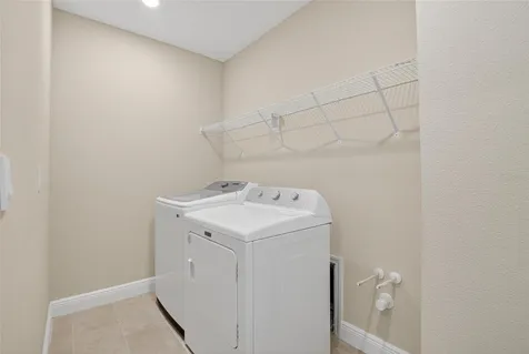 2546 Warren Acres Boulevard Wesley Chapel FL 33543