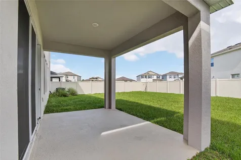 2546 Warren Acres Boulevard Wesley Chapel FL 33543