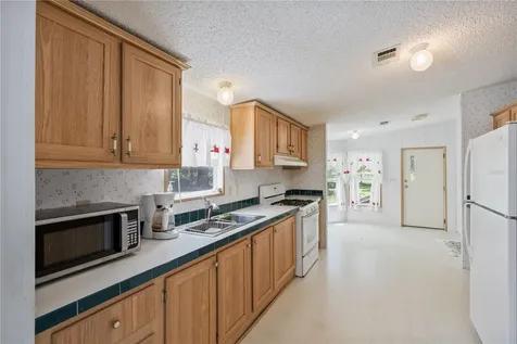 2786 NE 33rd Place Coleman FL 33521