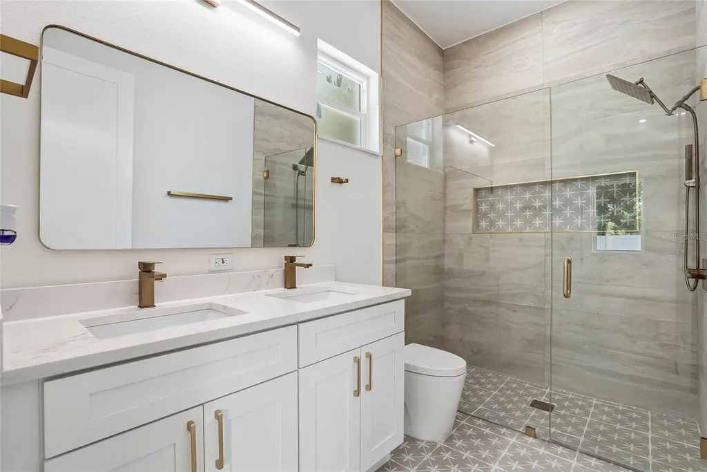1117 15th Avenue NW Largo FL 33770