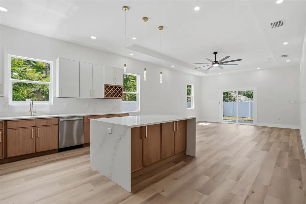 1117 15th Avenue NW Largo FL 33770