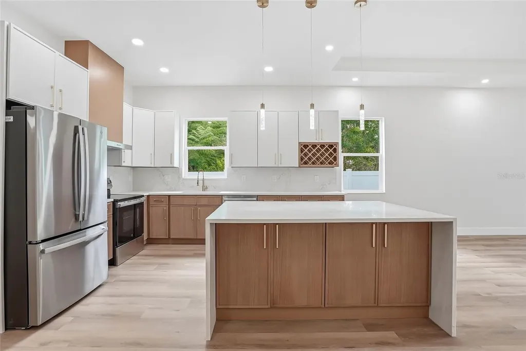 1117 15th Avenue NW Largo FL 33770