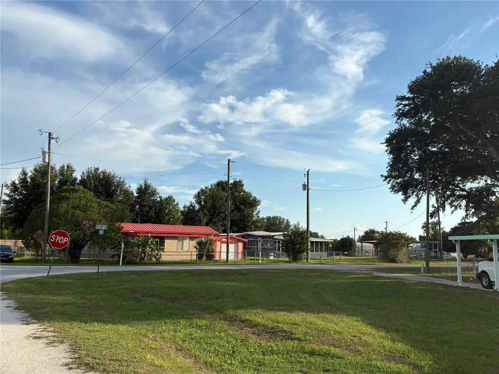 17440 SE 37th Lane Ocklawaha FL 32179