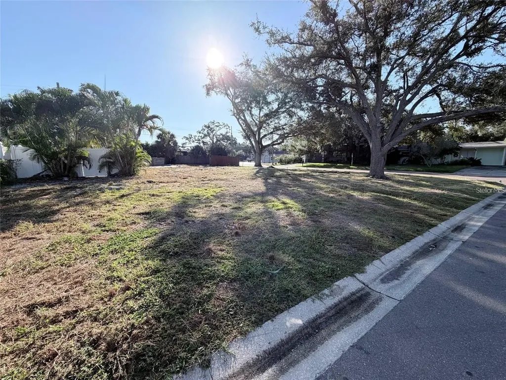 3626 S Omar Avenue Tampa FL 33629