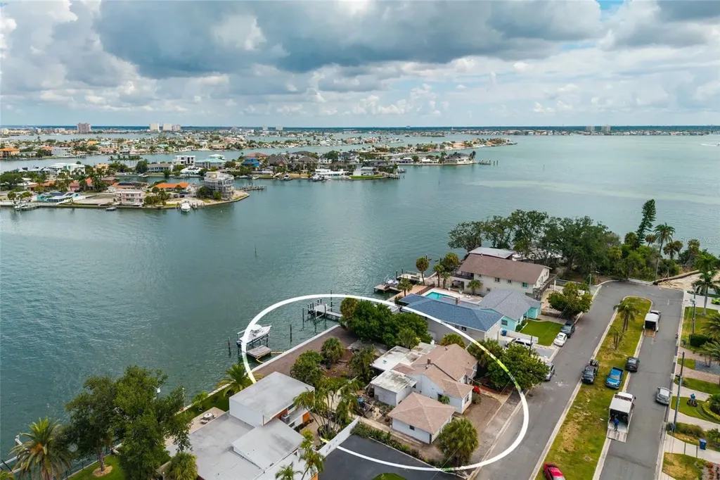 216 Punta Vista Drive St Pete Beach FL 33706