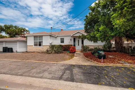216 Punta Vista Drive St Pete Beach FL 33706