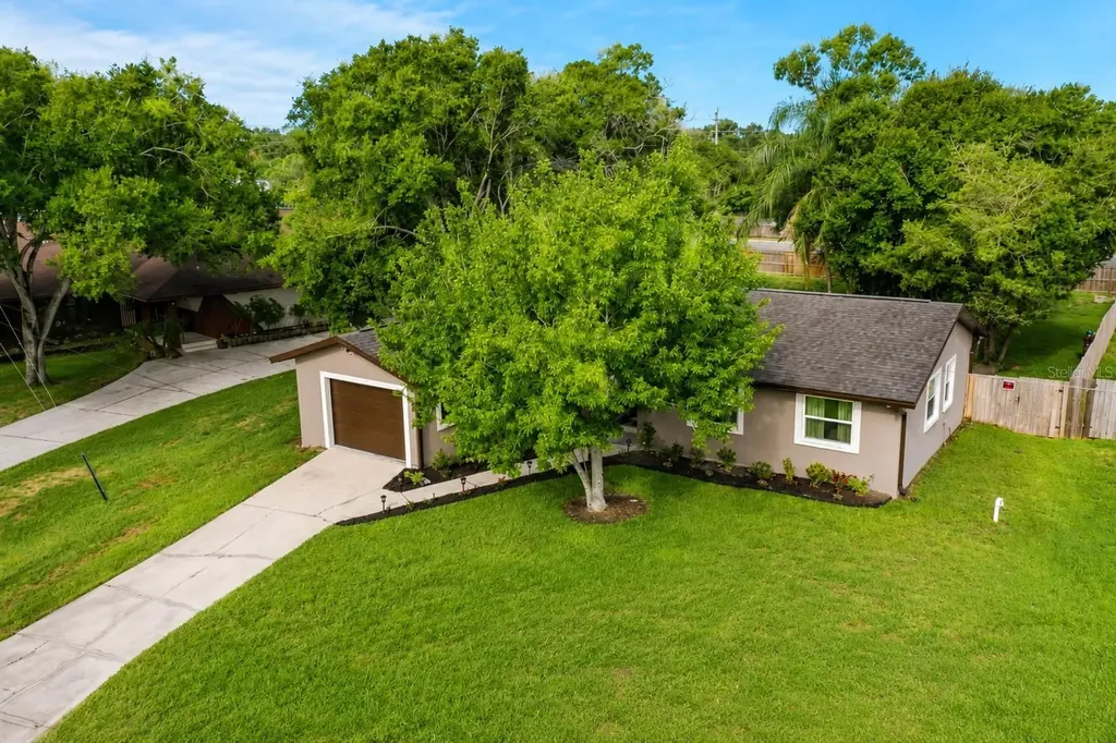 4820 Sunday Court Sarasota FL 34235