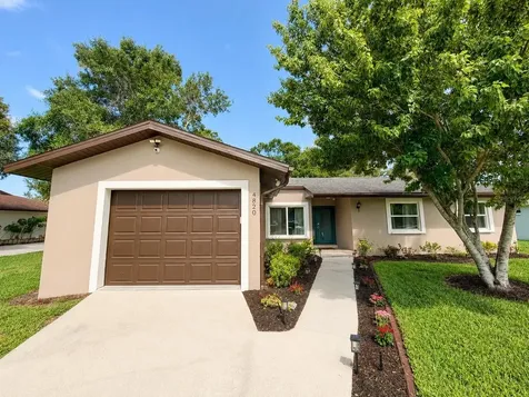 4820 Sunday Court Sarasota FL 34235