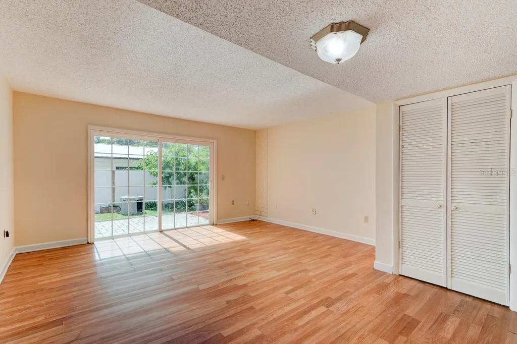 621 W Indiana Avenue Deland FL 32720
