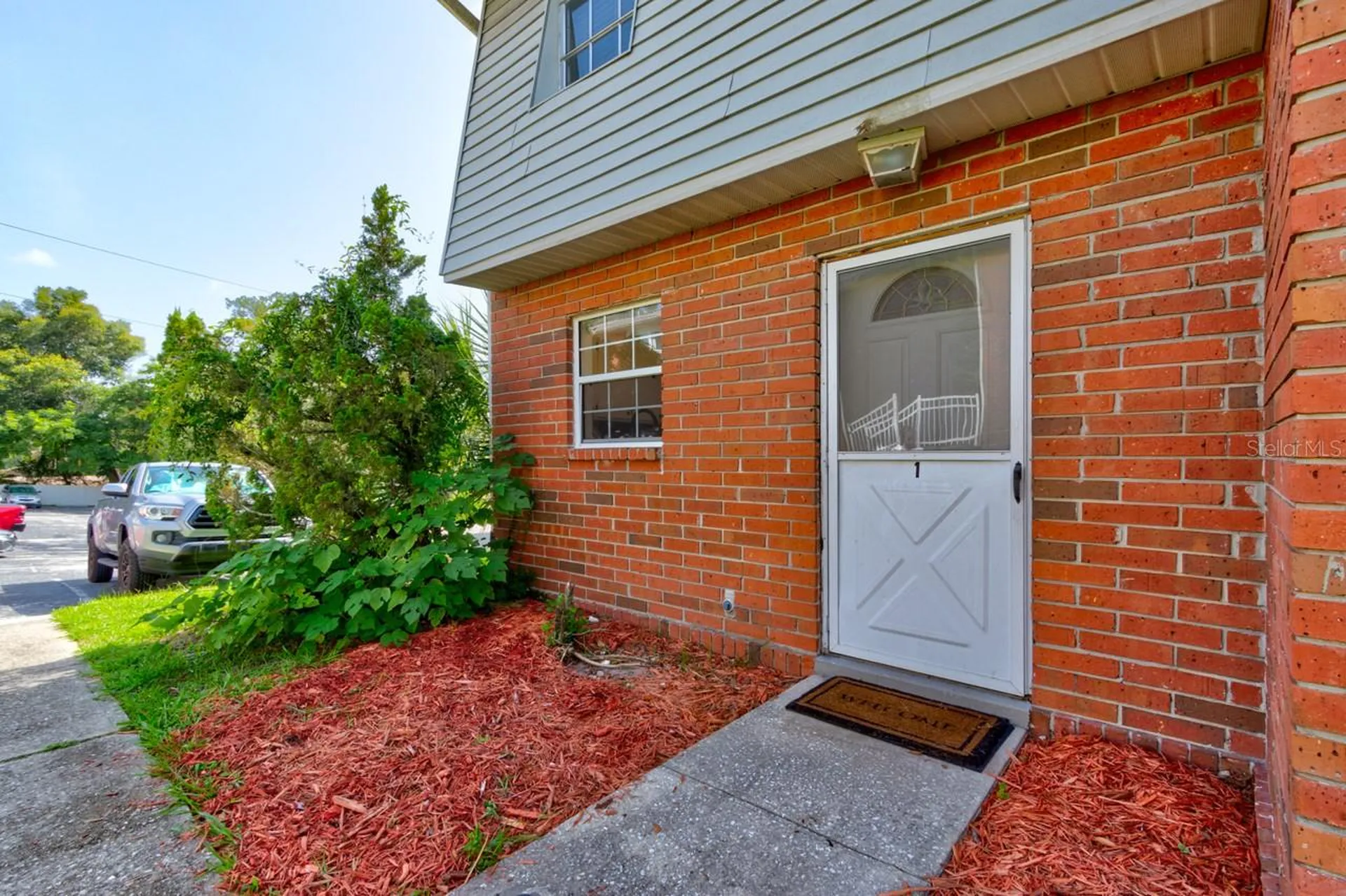 621 W Indiana Avenue Deland FL 32720