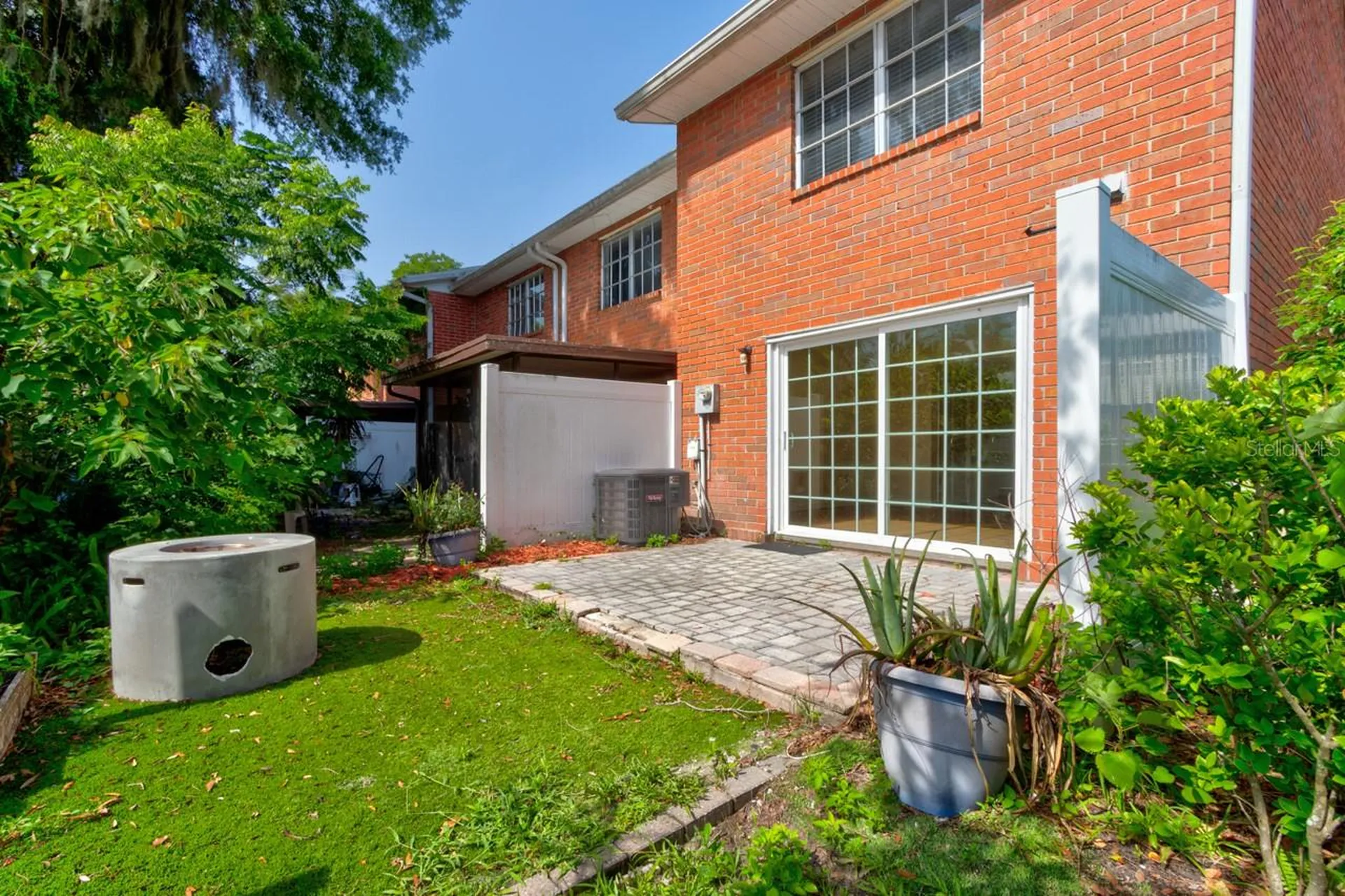 621 W Indiana Avenue Deland FL 32720