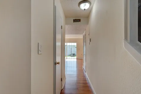 621 W Indiana Avenue Deland FL 32720