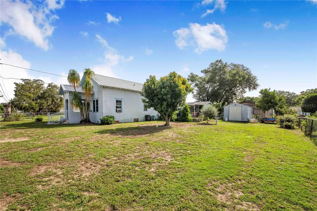 229 N 13th Street Haines City FL 33844