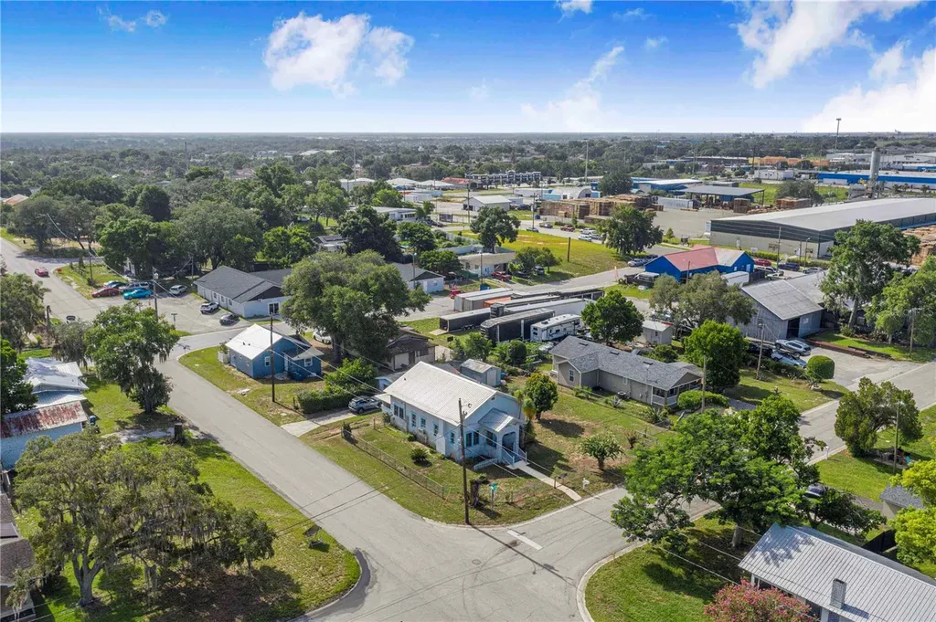229 N 13th Street Haines City FL 33844