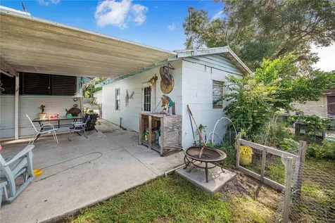 229 N 13th Street Haines City FL 33844