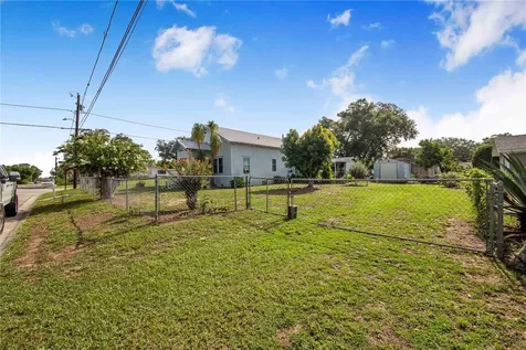 229 N 13th Street Haines City FL 33844