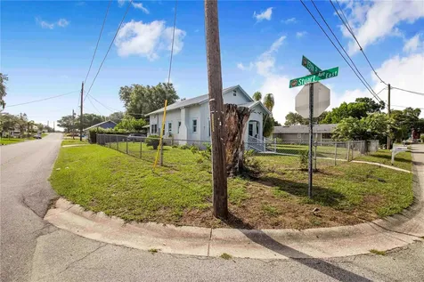 229 N 13th Street Haines City FL 33844