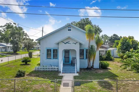 229 N 13th Street Haines City FL 33844