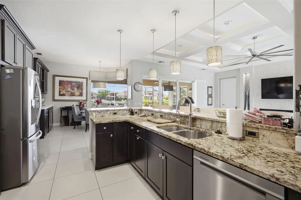 621 Regatta Way Bradenton FL 34208
