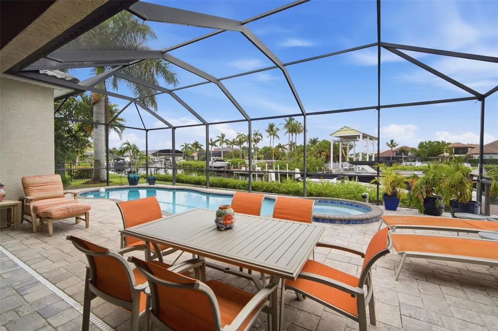 621 Regatta Way Bradenton FL 34208