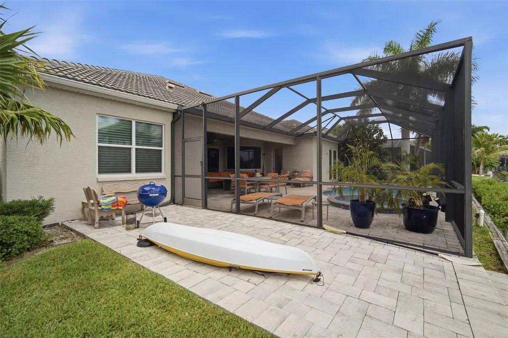 621 Regatta Way Bradenton FL 34208