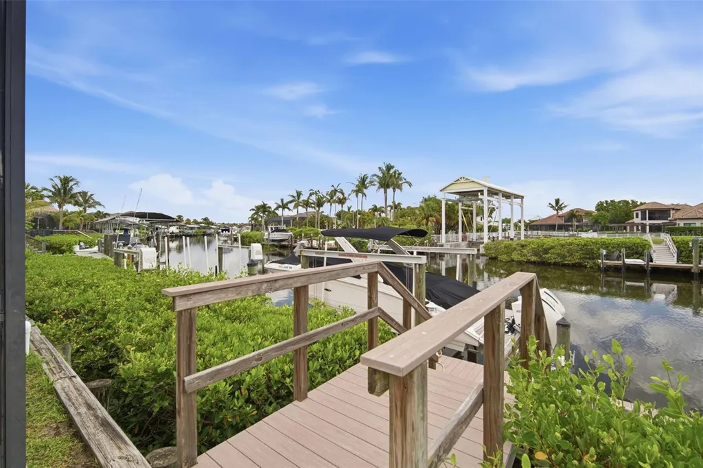 621 Regatta Way Bradenton FL 34208