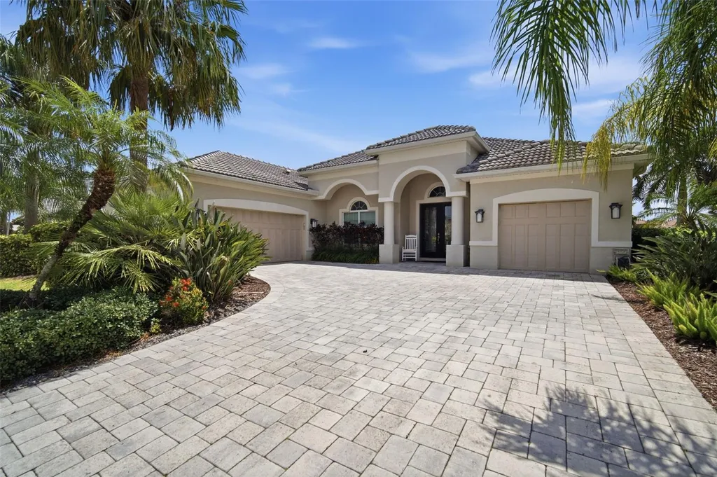 621 Regatta Way Bradenton FL 34208
