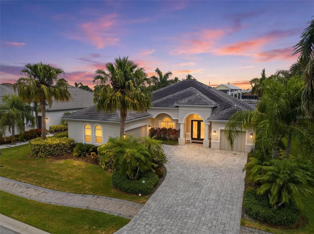 621 Regatta Way Bradenton FL 34208
