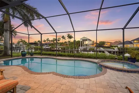 621 Regatta Way Bradenton FL 34208