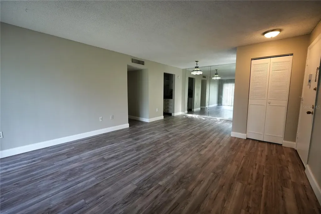 512 Orange Drive Altamonte Springs FL 32701