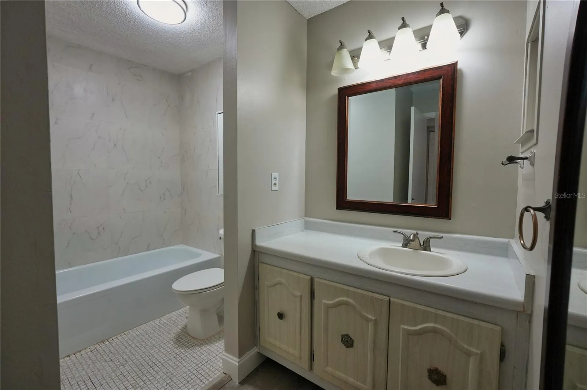 512 Orange Drive Altamonte Springs FL 32701