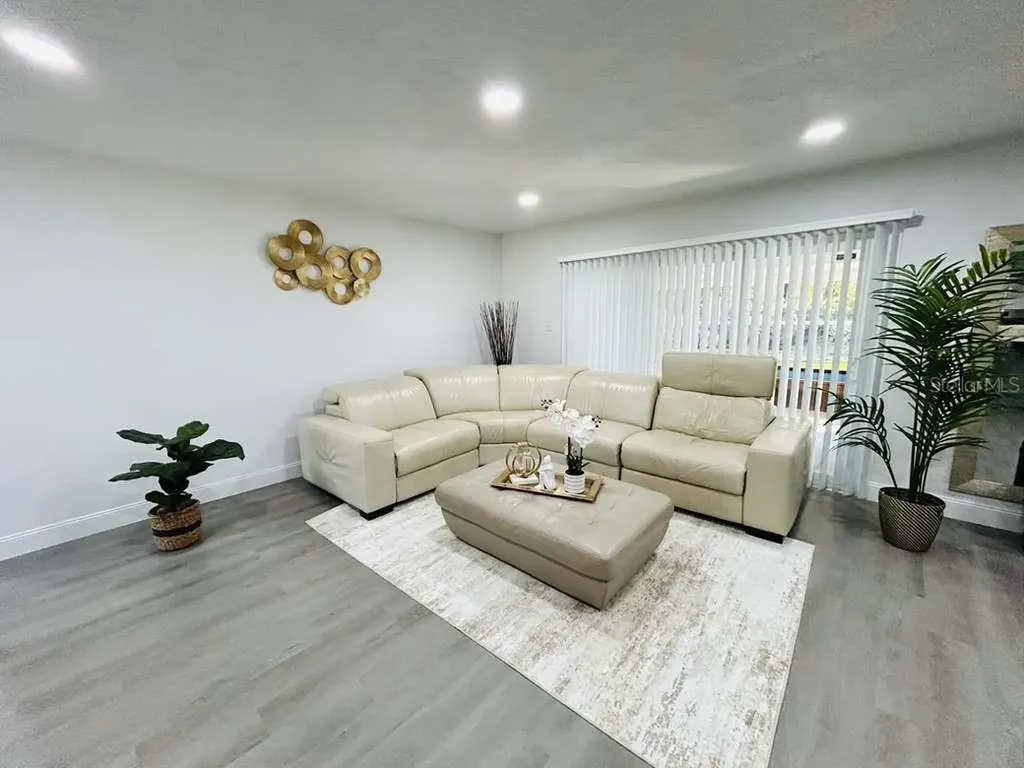 5101 Vinson Drive Tampa FL 33610