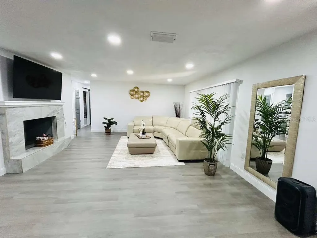 5101 Vinson Drive Tampa FL 33610
