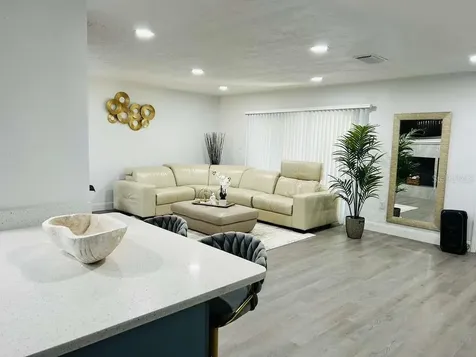 5101 Vinson Drive Tampa FL 33610