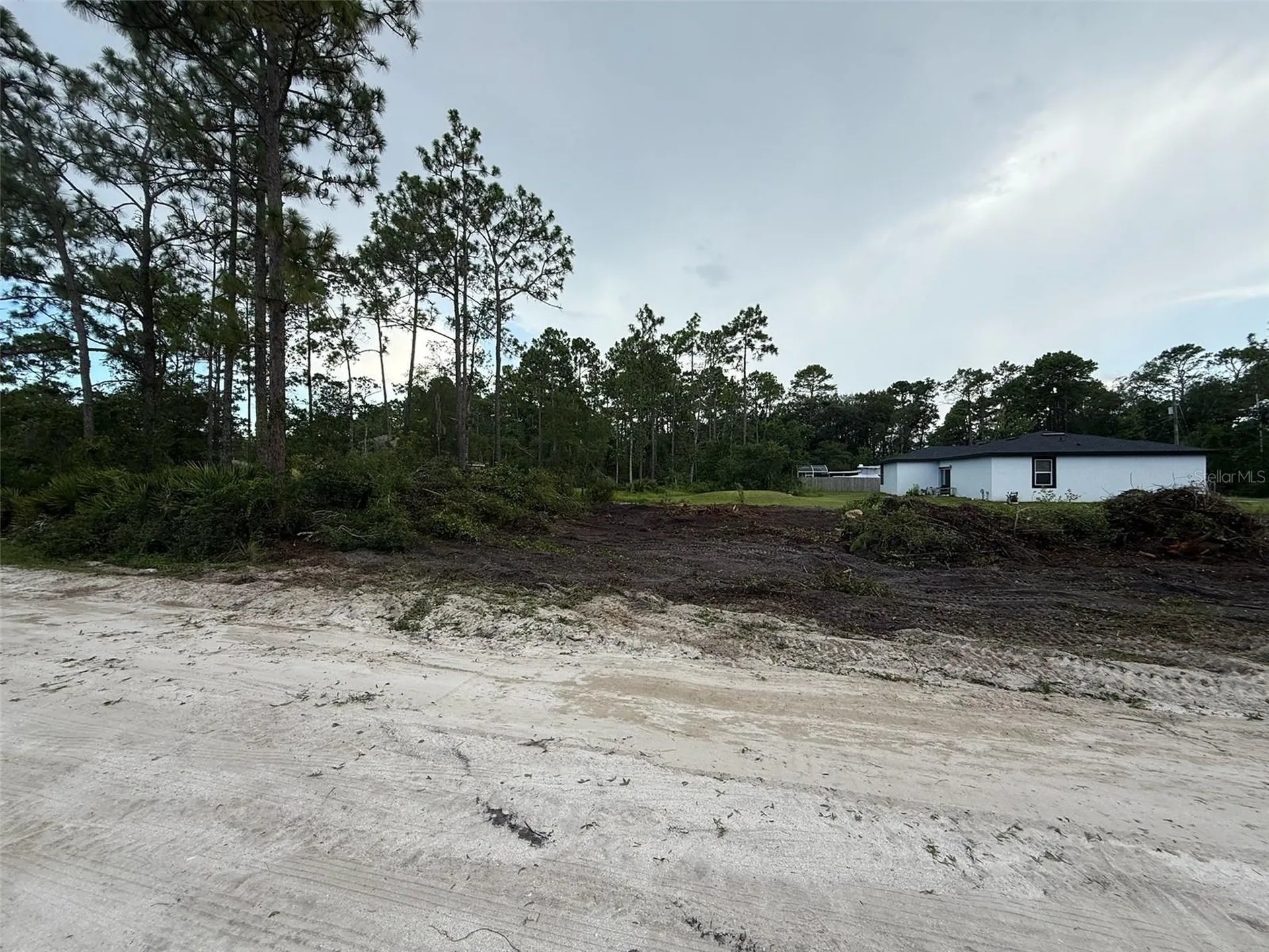 1693 8th Avenue Deland FL 32724