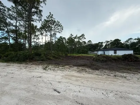 1693 8th Avenue Deland FL 32724