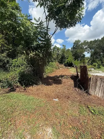 1693 8th Avenue Deland FL 32724