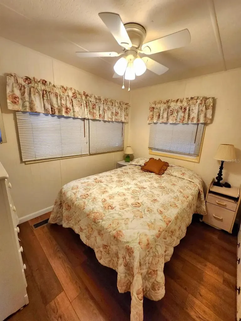 1715 Illinois Avenue Bradenton FL 34207