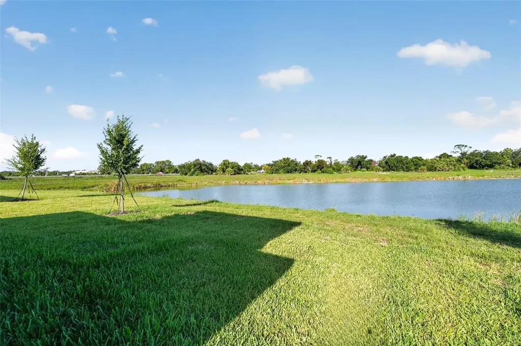 320 Lazy Shore Drive Nokomis FL 34275