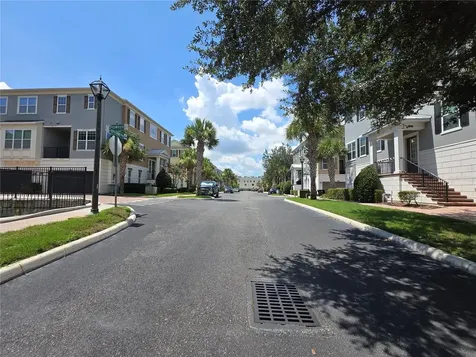 529 Lanark Court Orlando FL 32806