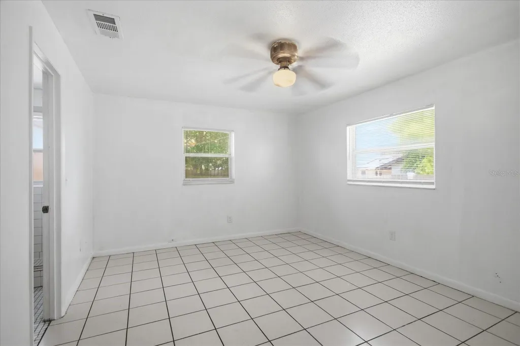 4817 Blarney Drive Orlando FL 32808