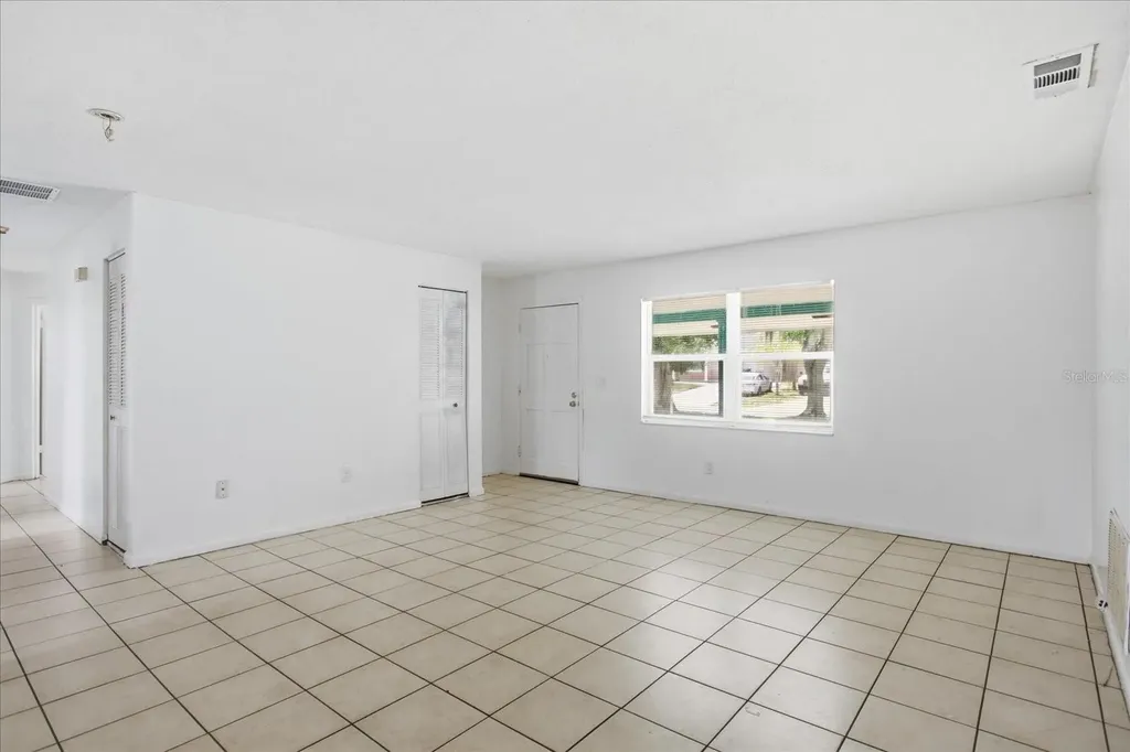 4817 Blarney Drive Orlando FL 32808
