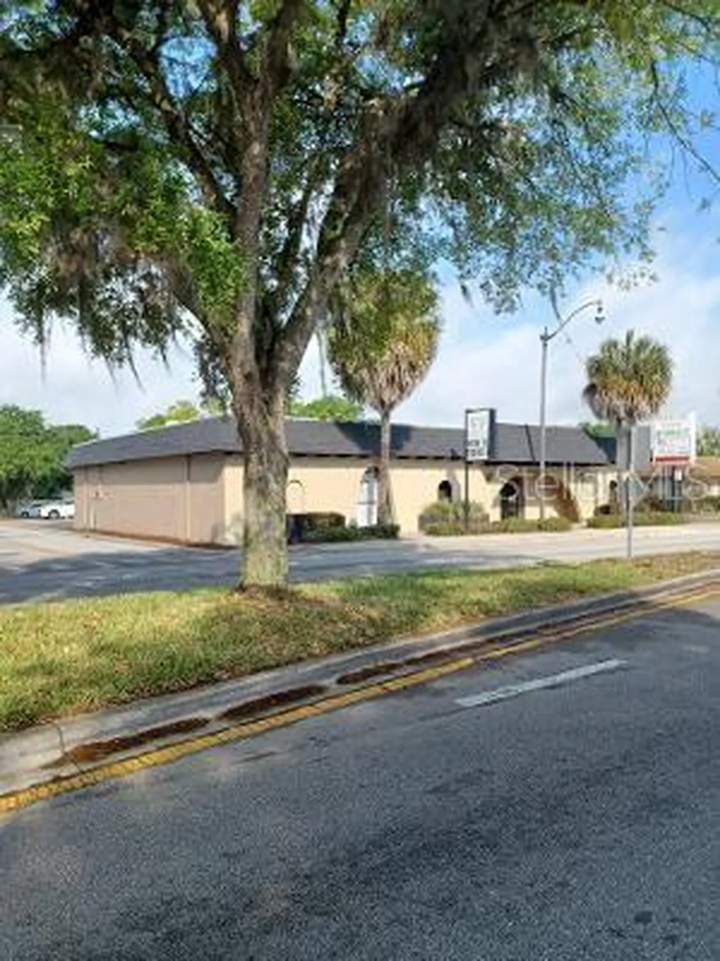 1302 N Main Street Kissimmee FL 34744