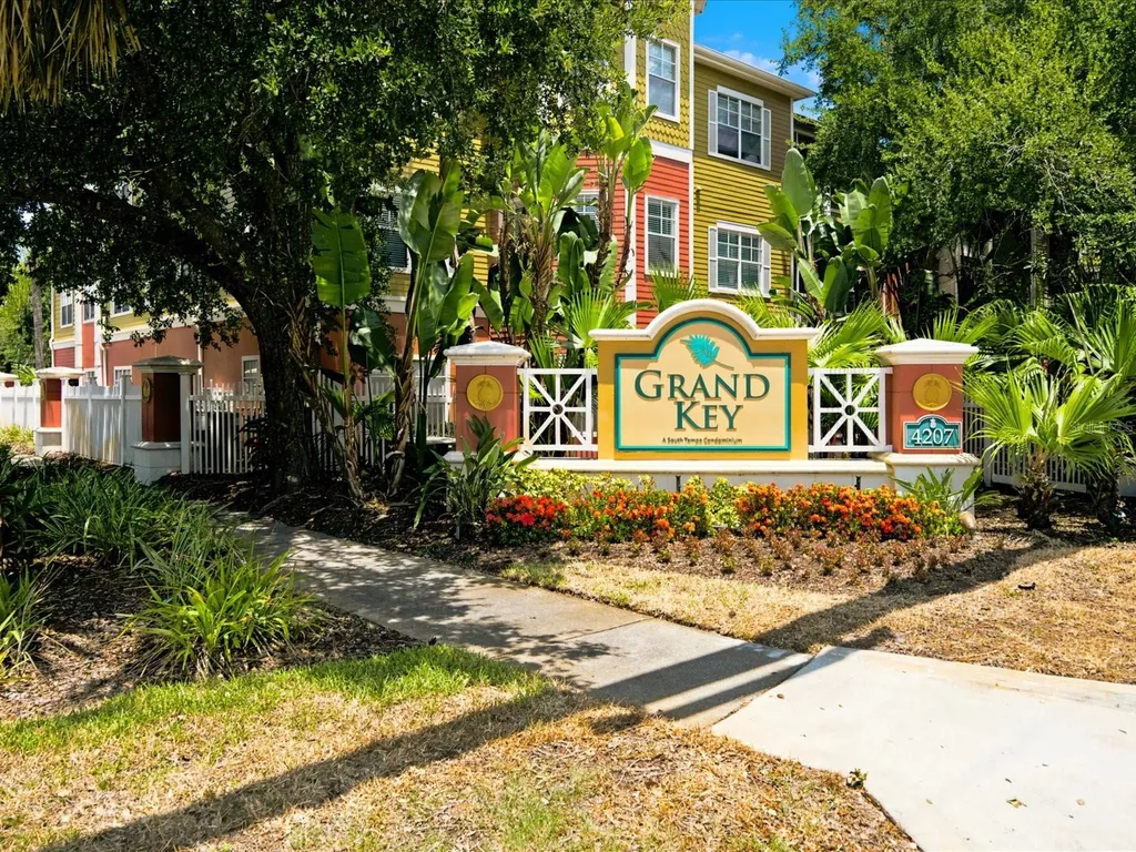 4207 S Dale Mabry Highway Tampa FL 33611