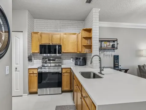 4207 S Dale Mabry Highway Tampa FL 33611