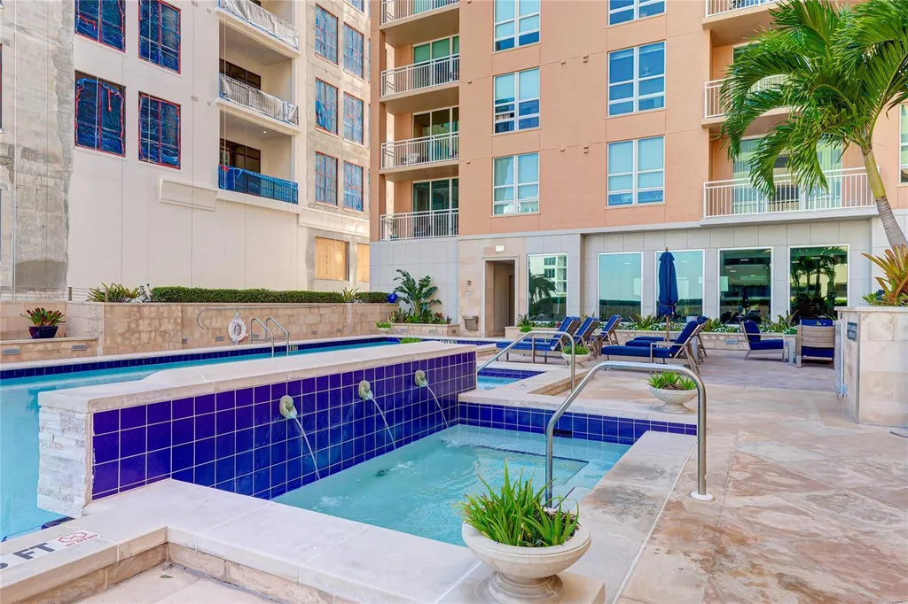 1350 Main Street Sarasota FL 34236