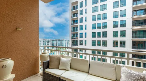 1350 Main Street Sarasota FL 34236