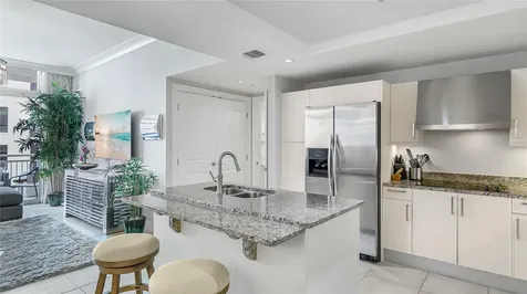 1350 Main Street Sarasota FL 34236