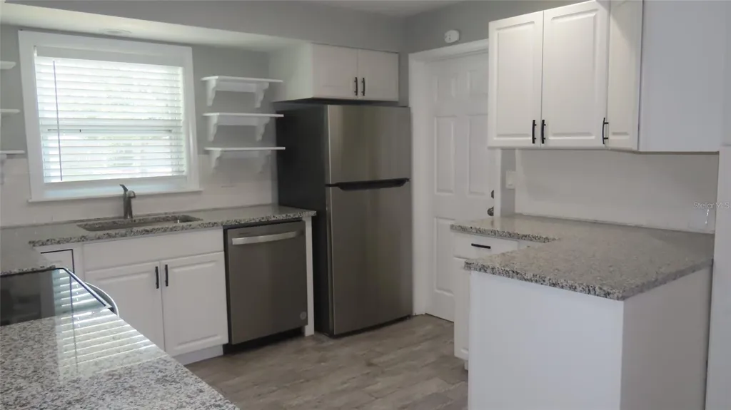 1727 Thames Street Clearwater FL 33755